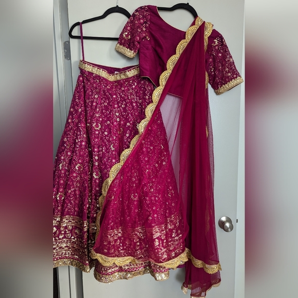 Indian Fuschia/ Plum Pink Lengha in Small - Picture 2 of 12